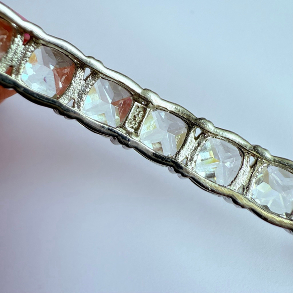 8.25CT Cushion Cubic Zirconia CZ 925 Sterling Silver 6mm Hinged Bangle Bracelet - Picture 6 of 10